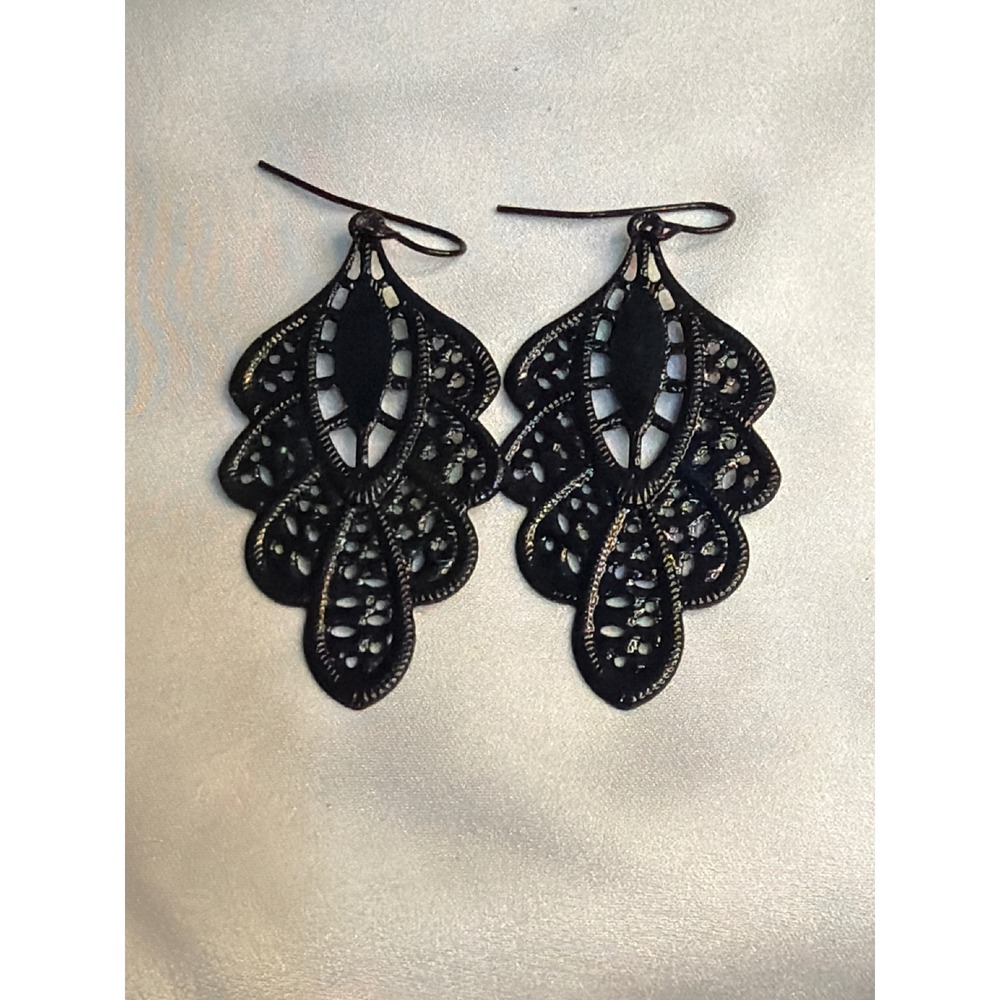 Black Filigree Lace Drop Earrings Gothic Boho Teardrop Dangle French Wire Metal